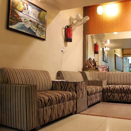 Hotel Swayam 贾巴尔普尔 外观 照片